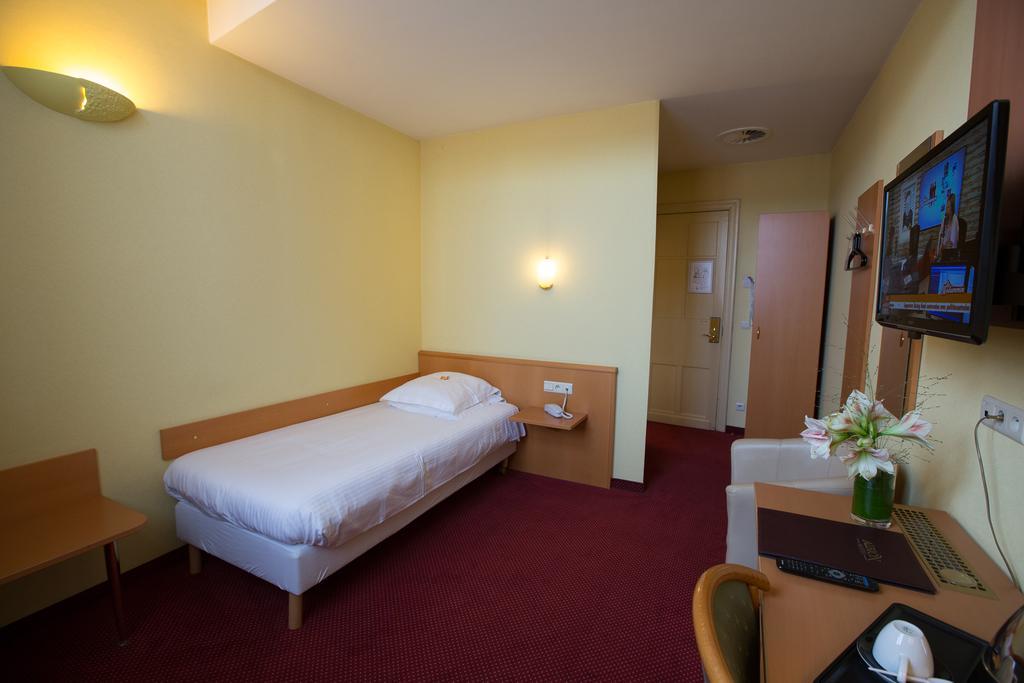 Albion Hotel Ieper Værelse billede