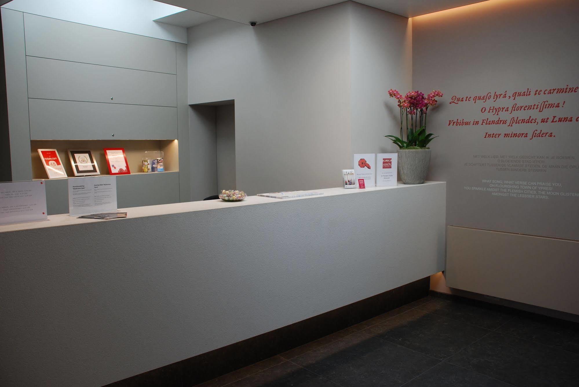 Albion Hotel Ieper Eksteriør billede
