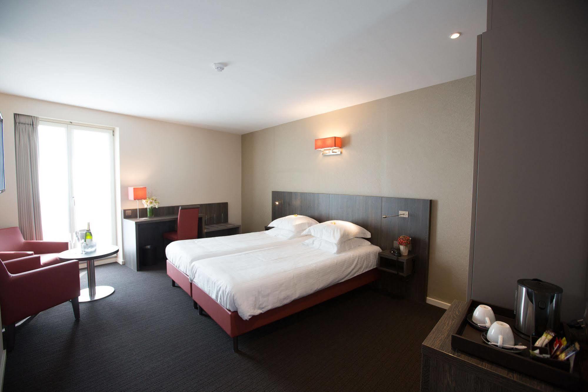 Albion Hotel Ieper Eksteriør billede